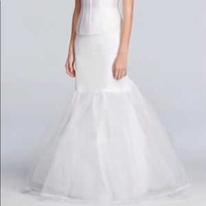 David’s Bridal A line slip, NWT, xs